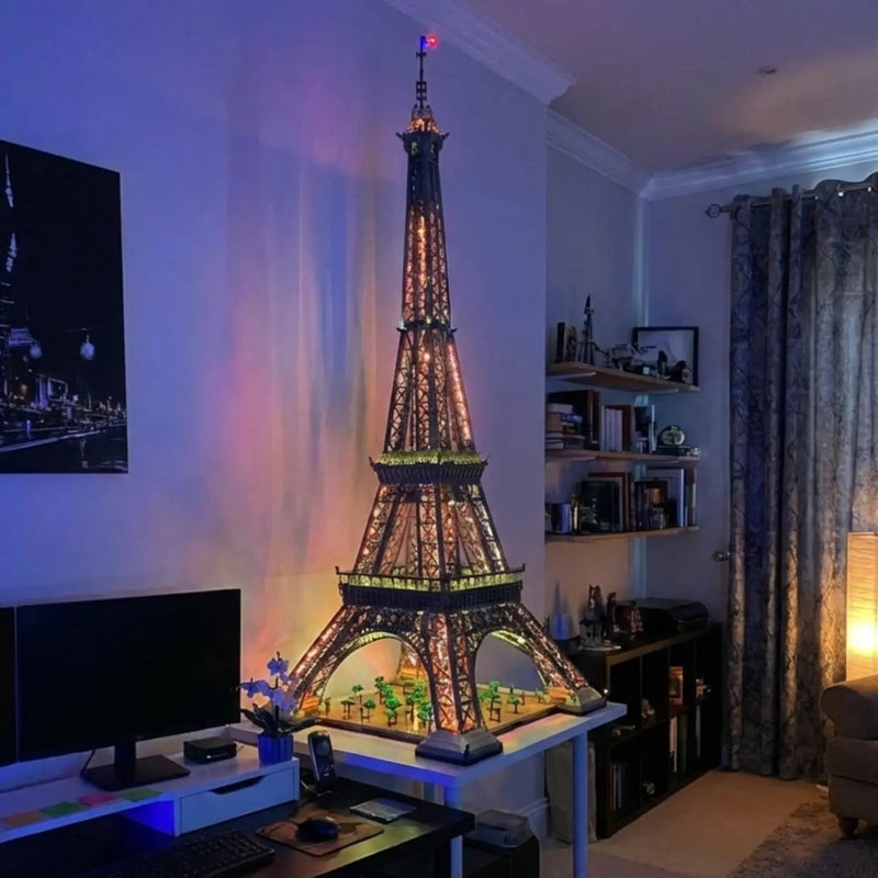 Installation des Lichtsets für den Eiffelturm