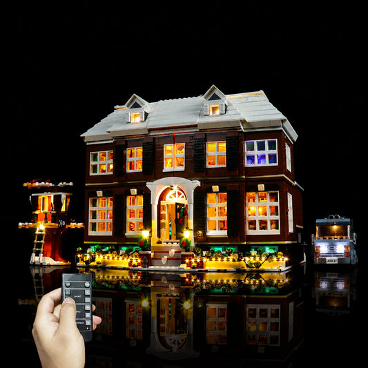 display lighting in a dark room: Bright My Bricks premium LED light kit for LEGO® Home Alone #21330