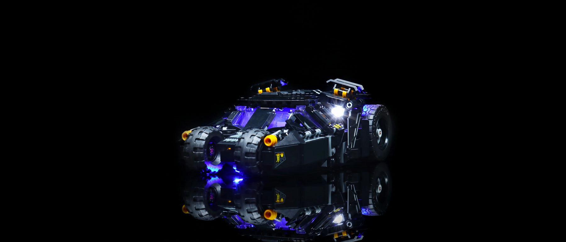 Kit LED pour LEGO® Technic Batmobile Tumbler #42239 — lit with the LED light kit
