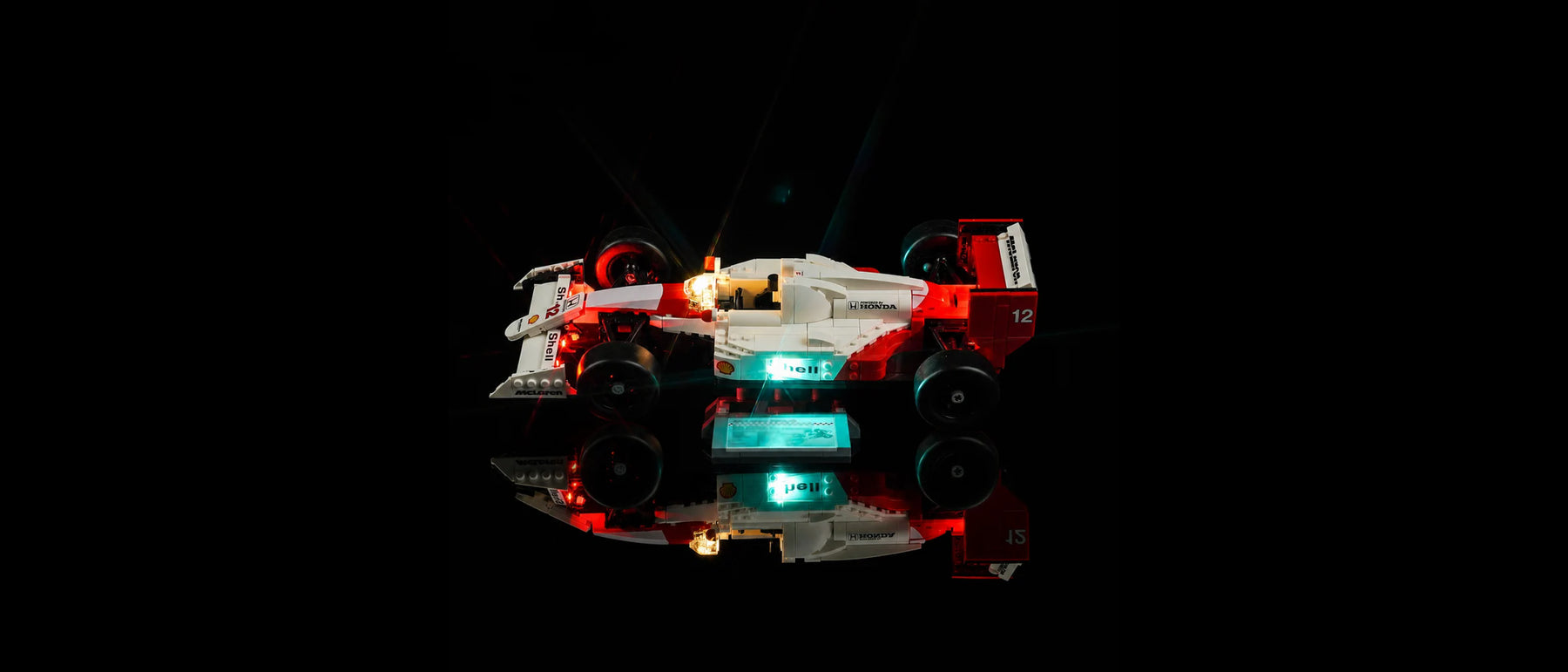 Kit LED pour LEGO® McLaren MP4/4 & Ayrton Senna #10330 — lit with the LED light kit