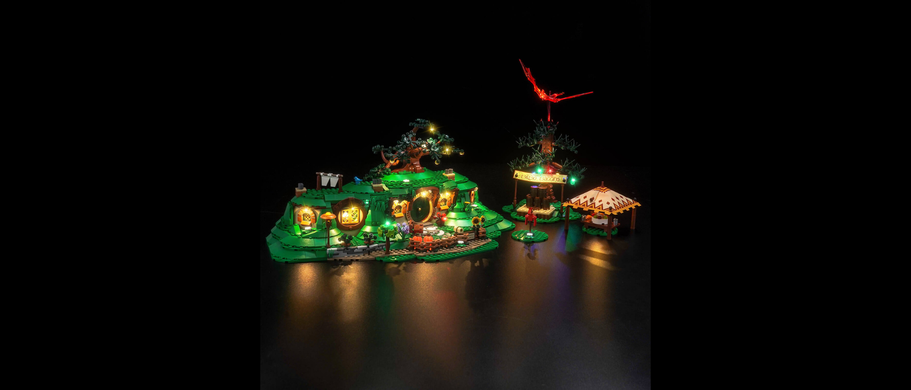 Kit LED pour LEGO® Le Seigneur des Anneaux : la Comté #10354 — lit with the LED light kit