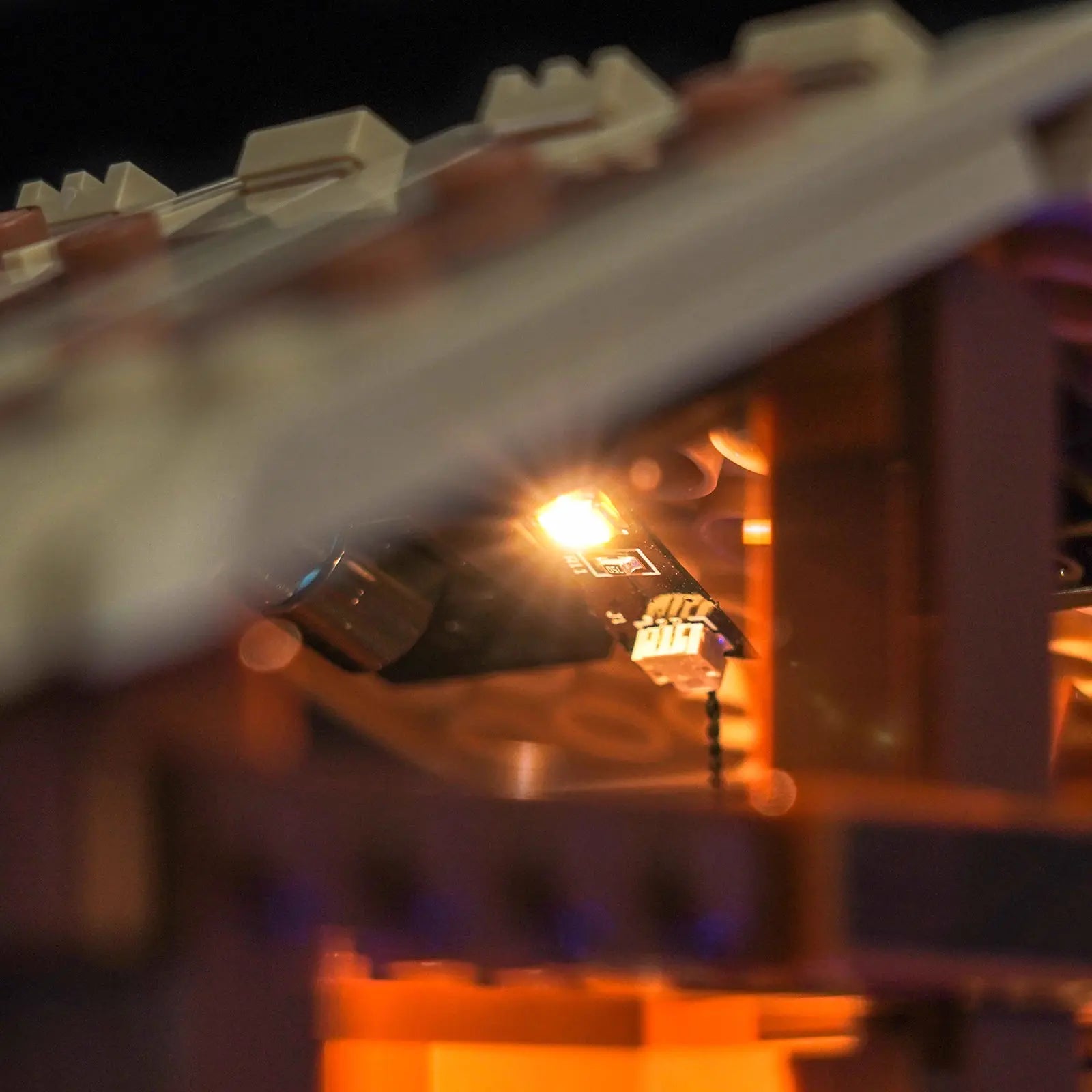 Kit d'éclairage pour la cabane du village du moulin à vent LEGO® One Piece n° 75636