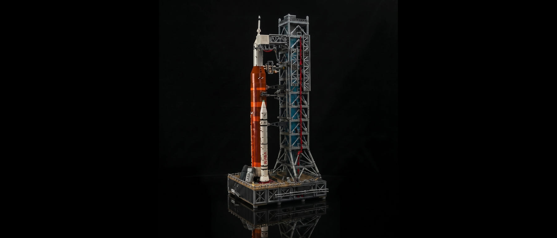 Blue Light Kit for LEGO® NASA Artemis Space Launch System #10341 — standard build, without the LED light kit