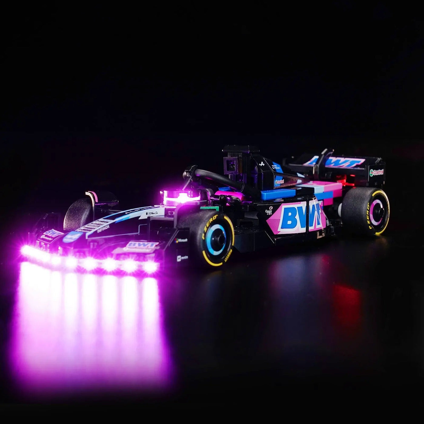 LED Wall Frame for LEGO® F1 Speed Champions – Light Up Your Grid — LED light kit for LEGO®, lighting effect on the build