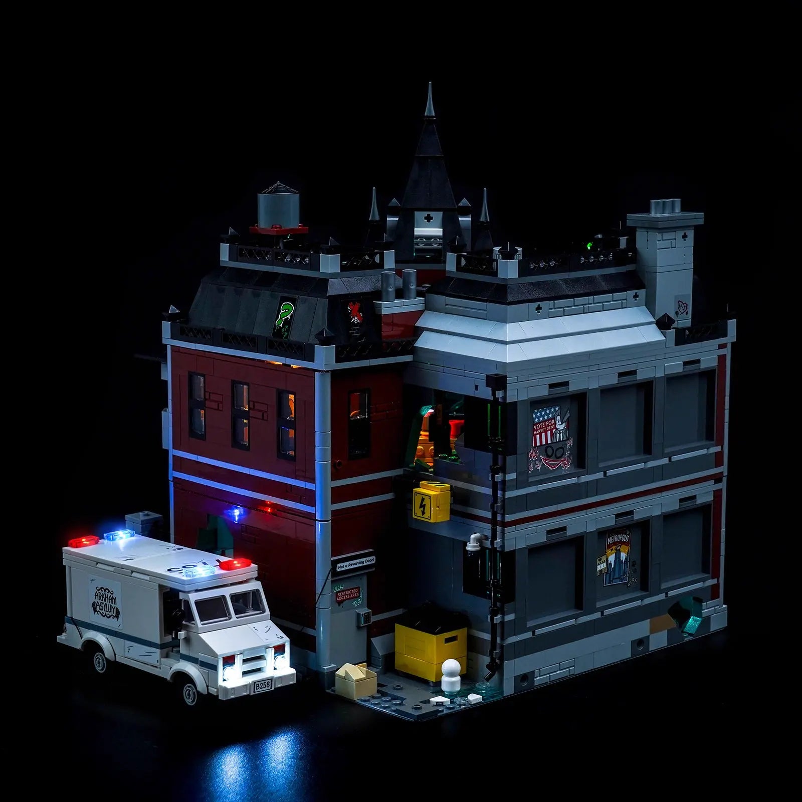 Using the remote, a dynamic lightning flash effect can be activated, simulating a stormy night over the LEGO Arkham Asylum.