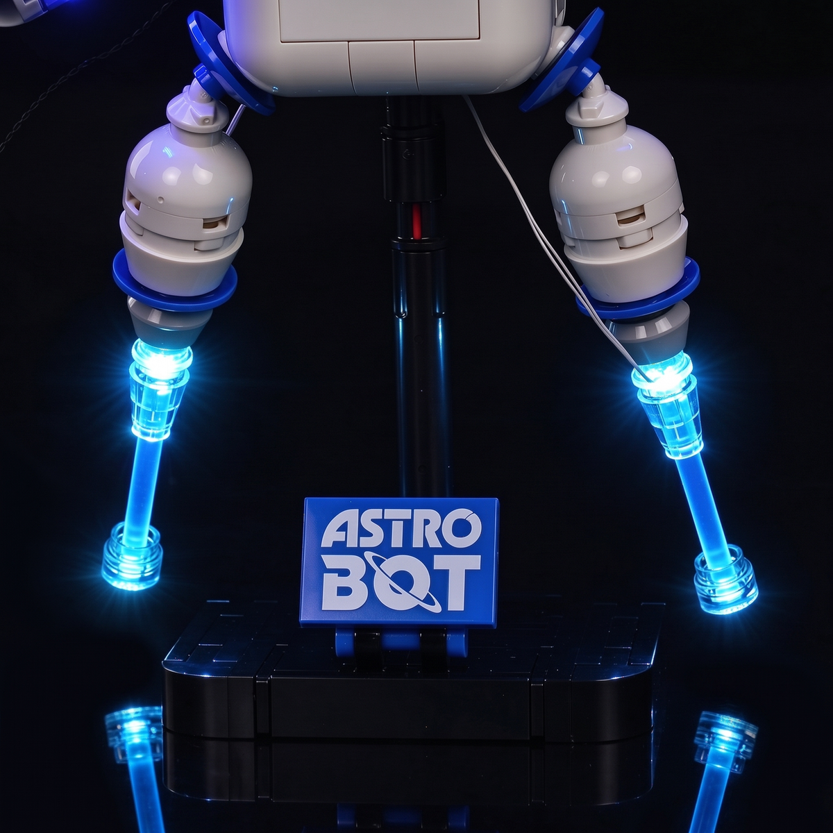 LEGO® Astro Bot™ #40899 — close-up of turquoise thrusters and the display base