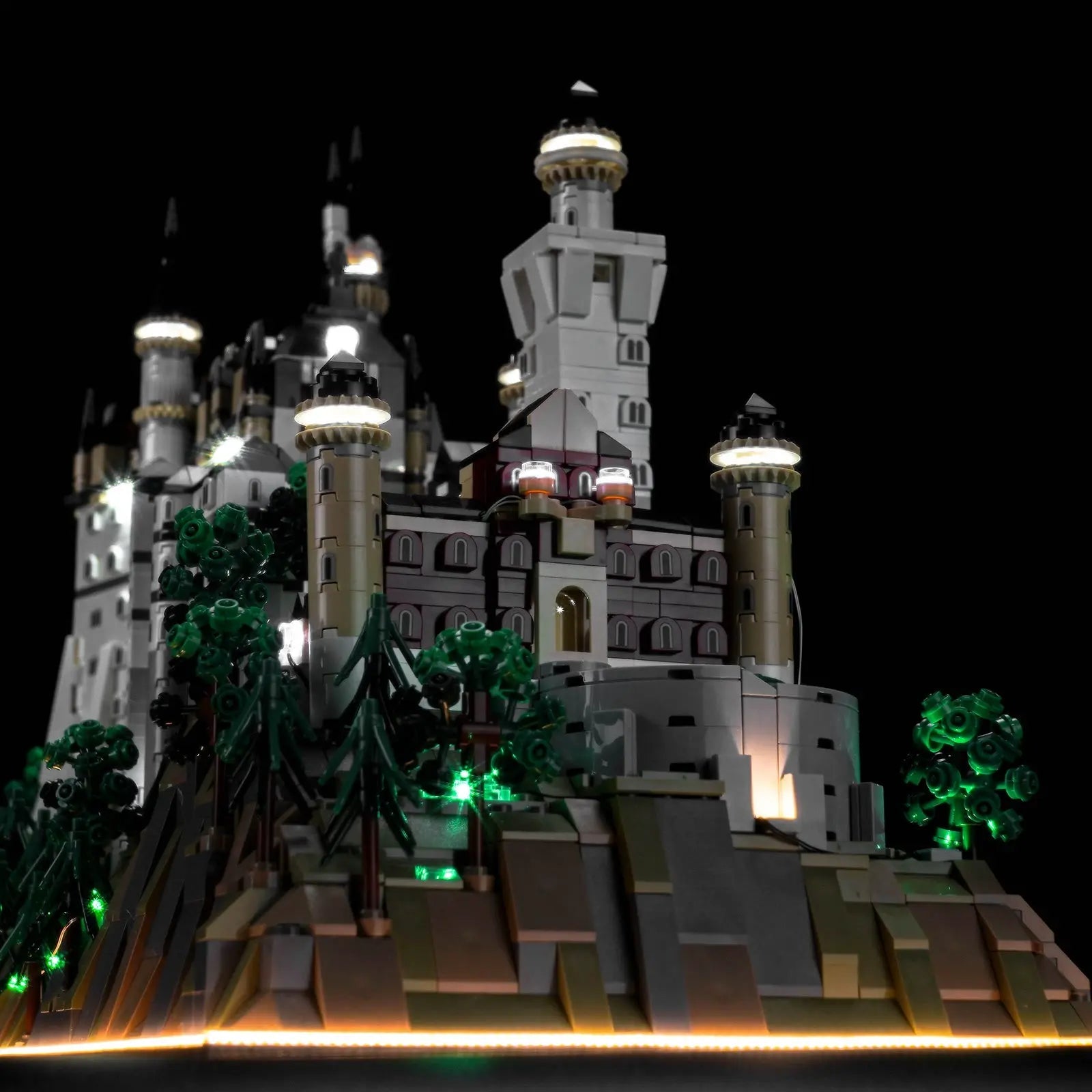 Light Kit for LEGO® Architecture Neuschwanstein Castle 21063 - Bright My Bricks