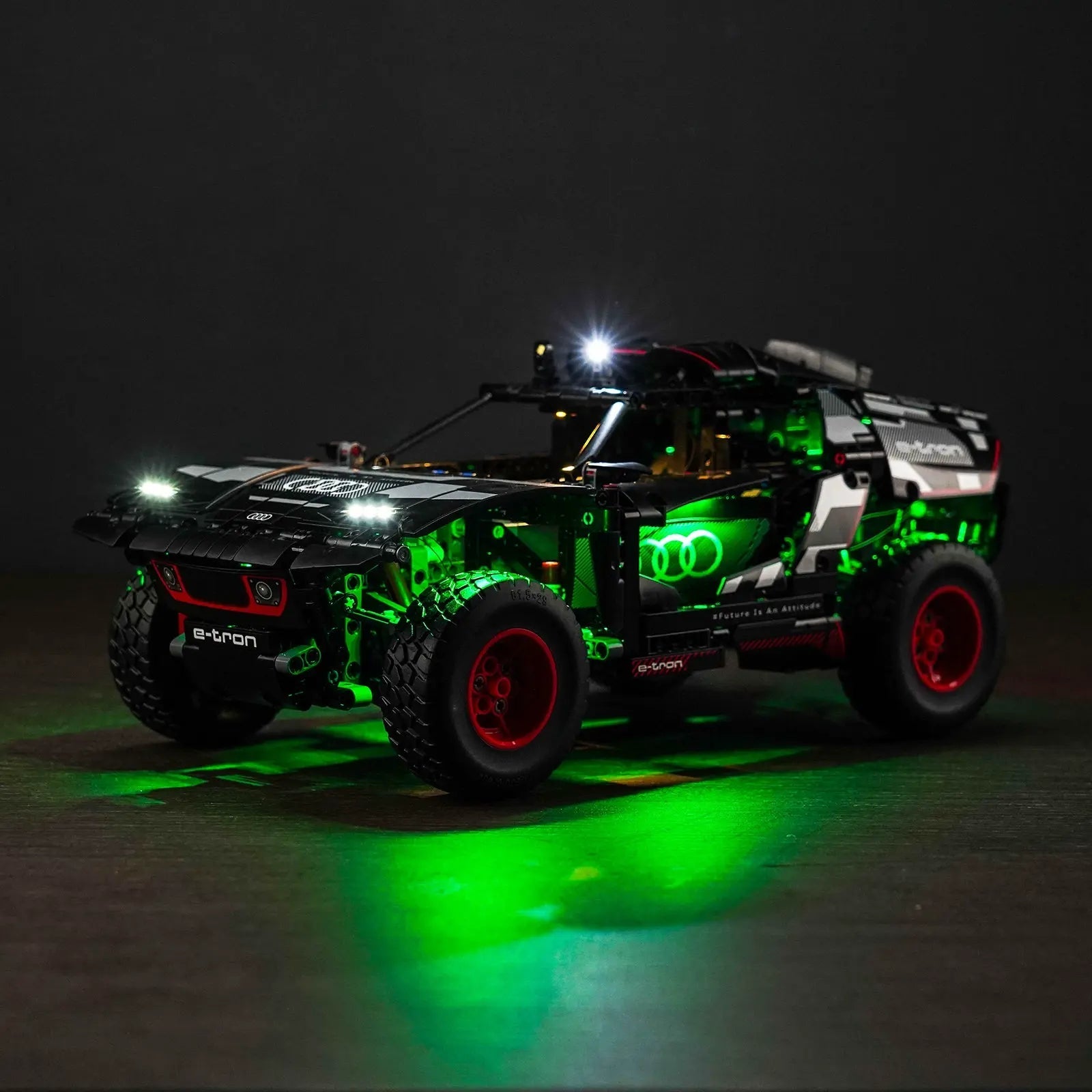Kit d'éclairage pour LEGO® Technic™ Audi RS Q e-tron #42160 Version verte