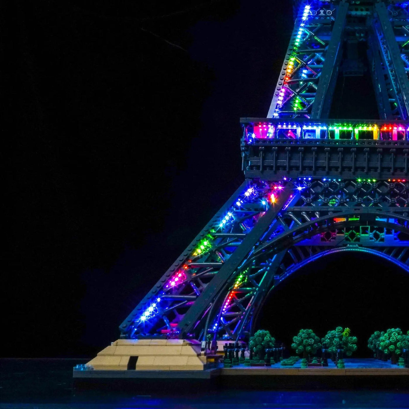 Bright My Bricks LED lighting kit for LEGO® Architecture Eiffel Tower #10307 — lighting effect on the build
