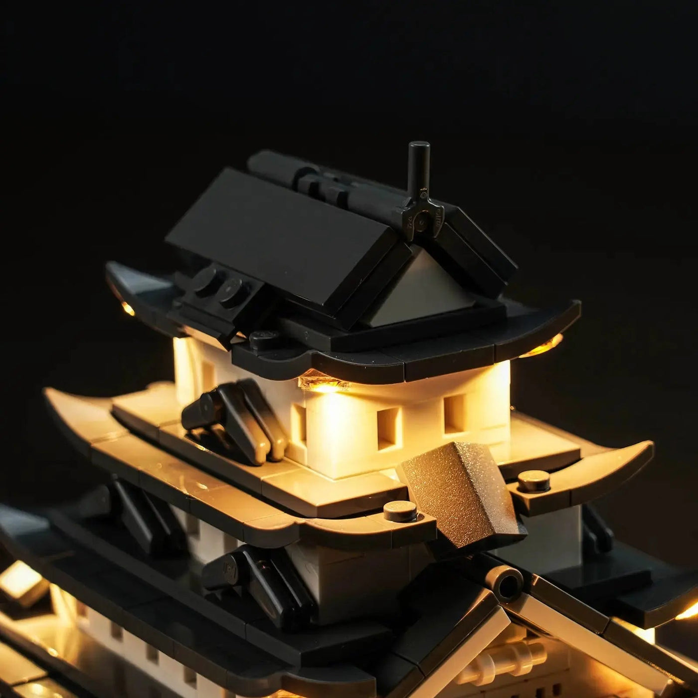 LEGO® Architecture Himeji Castle #21060 LED strips and bricks detail, with the premium LED light kit