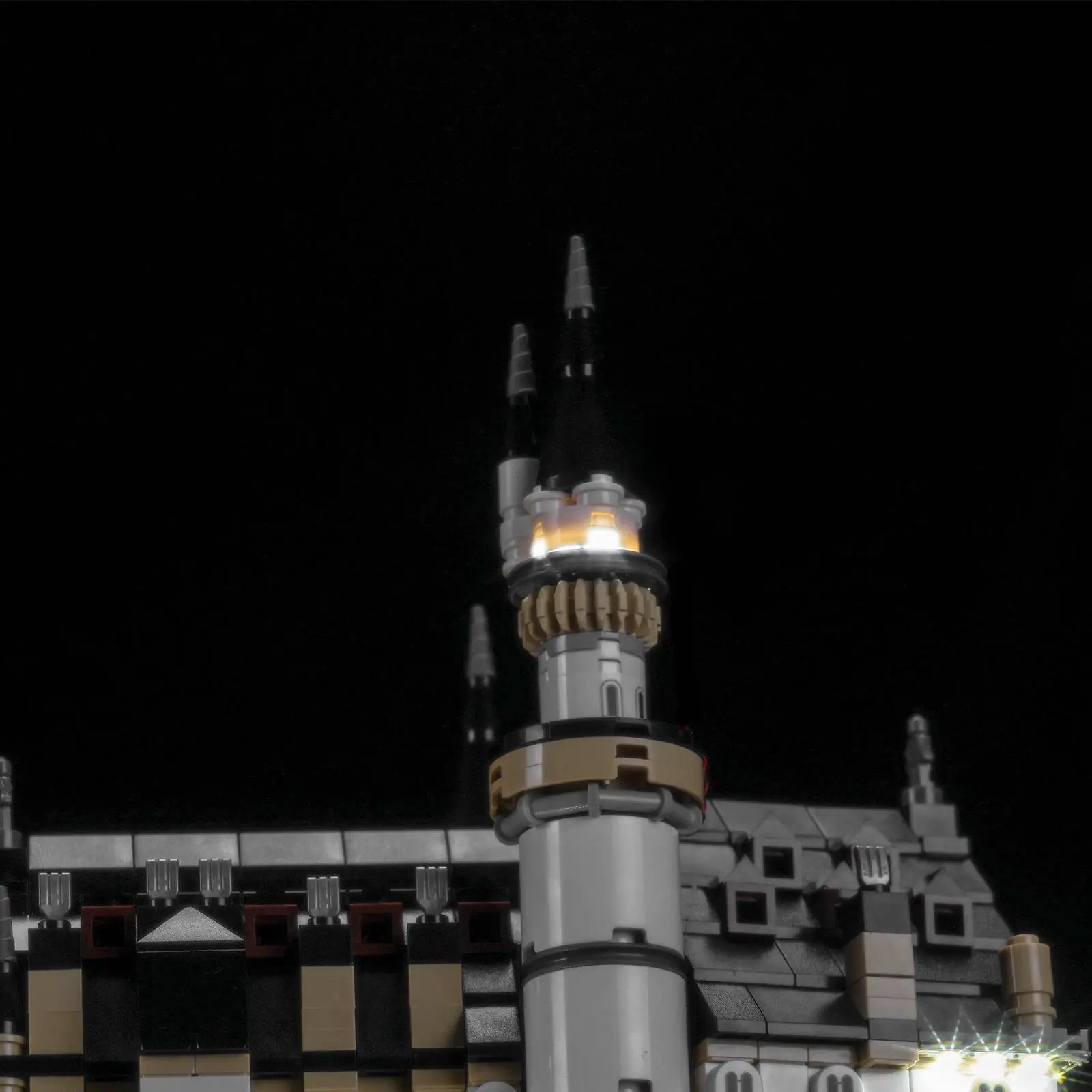 LEGO Architecture Neuschwanstein Castle #21063 LED lighting detail