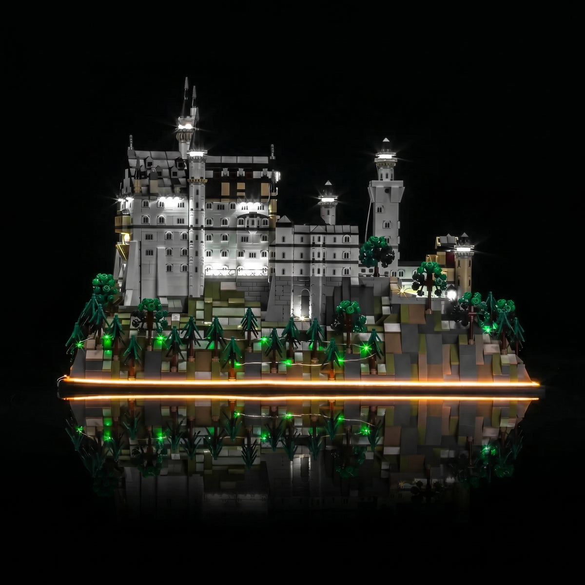 Bright My Bricks USB-powered LED light kit for LEGO® Architecture Neuschwanstein Castle #21063 — before-and-after lighting