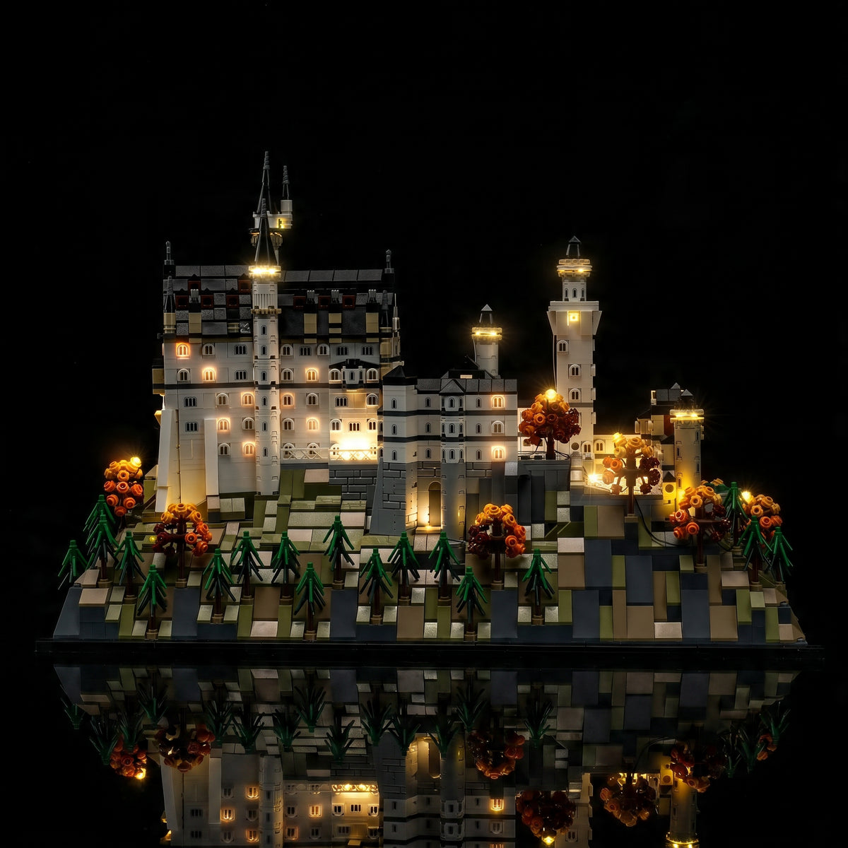 Bright My Bricks USB-powered LED light kit for LEGO® Architecture Neuschwanstein Castle #21063 — before-and-after lighting
