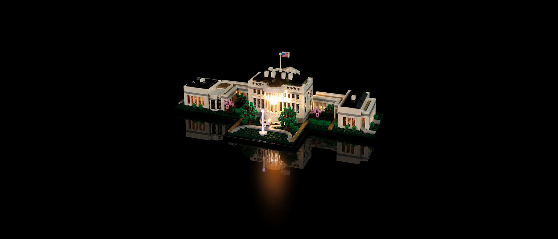 Kit LED pour LEGO® La Maison Blanche #21054 — lit with the LED light kit