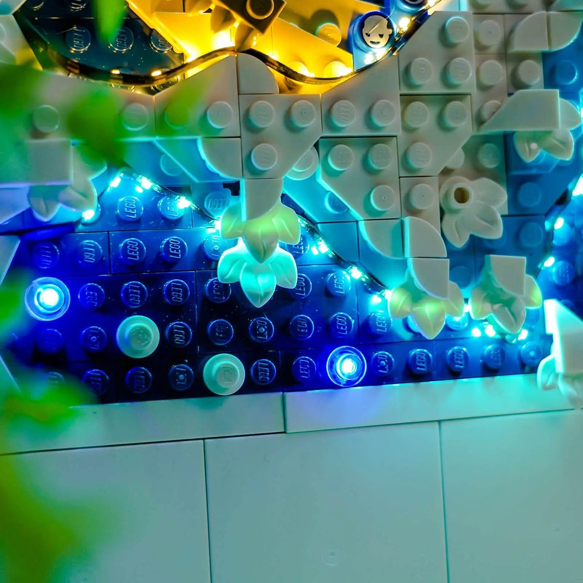 Bright My Bricks LED light kit for LEGO® Art Hokusai #31208 — warm LED glow detail