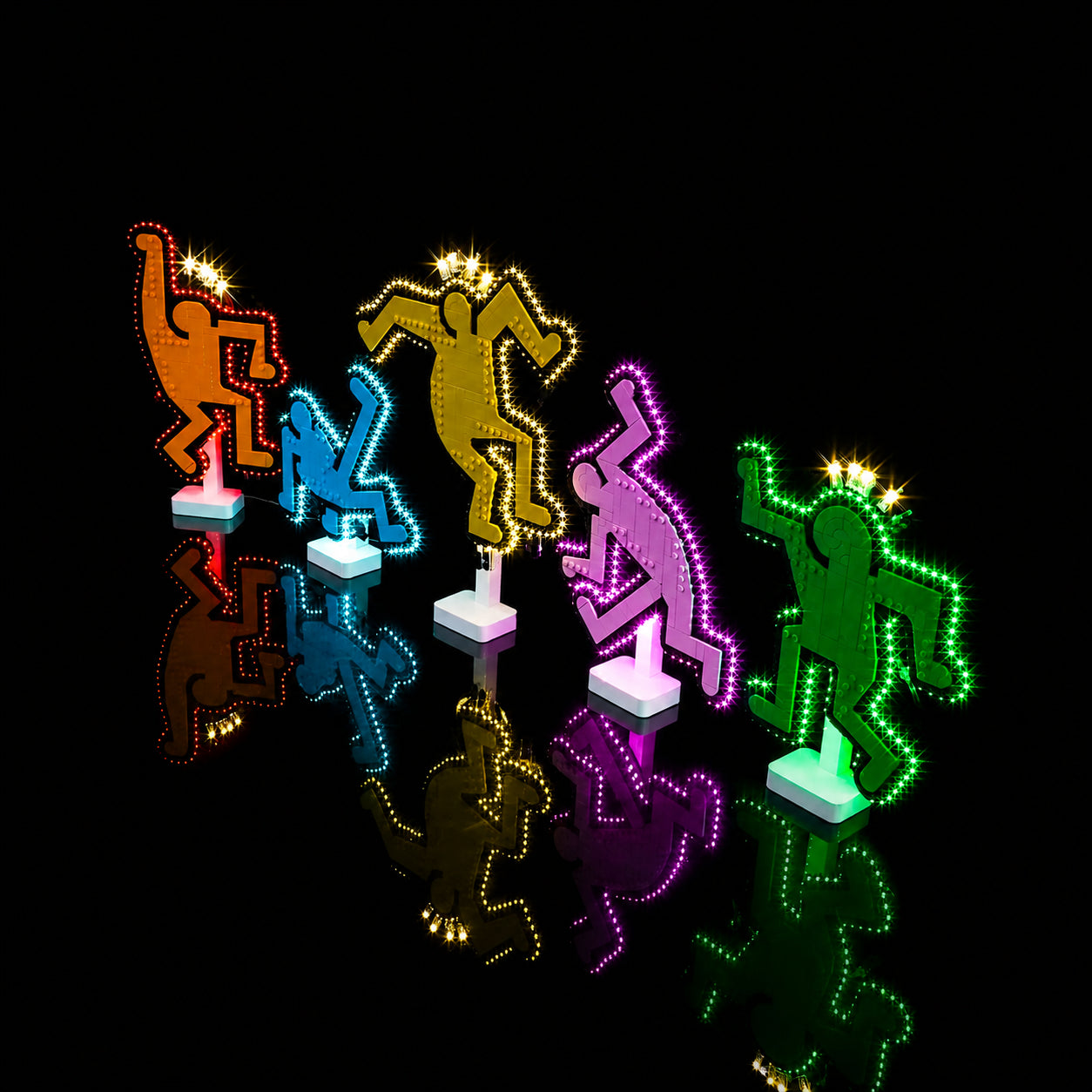 LEGO® Art Keith Haring #31216 — close-up of the LED lighting detail (USB-powered LED light kit)