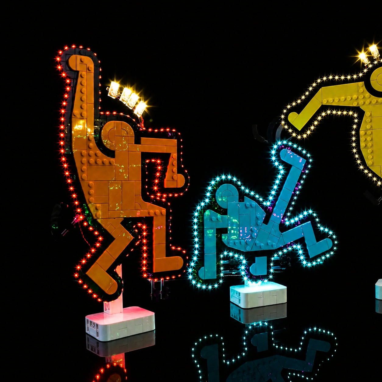 LEGO® Art Keith Haring #31216 — front view fully lit (LED light kit)