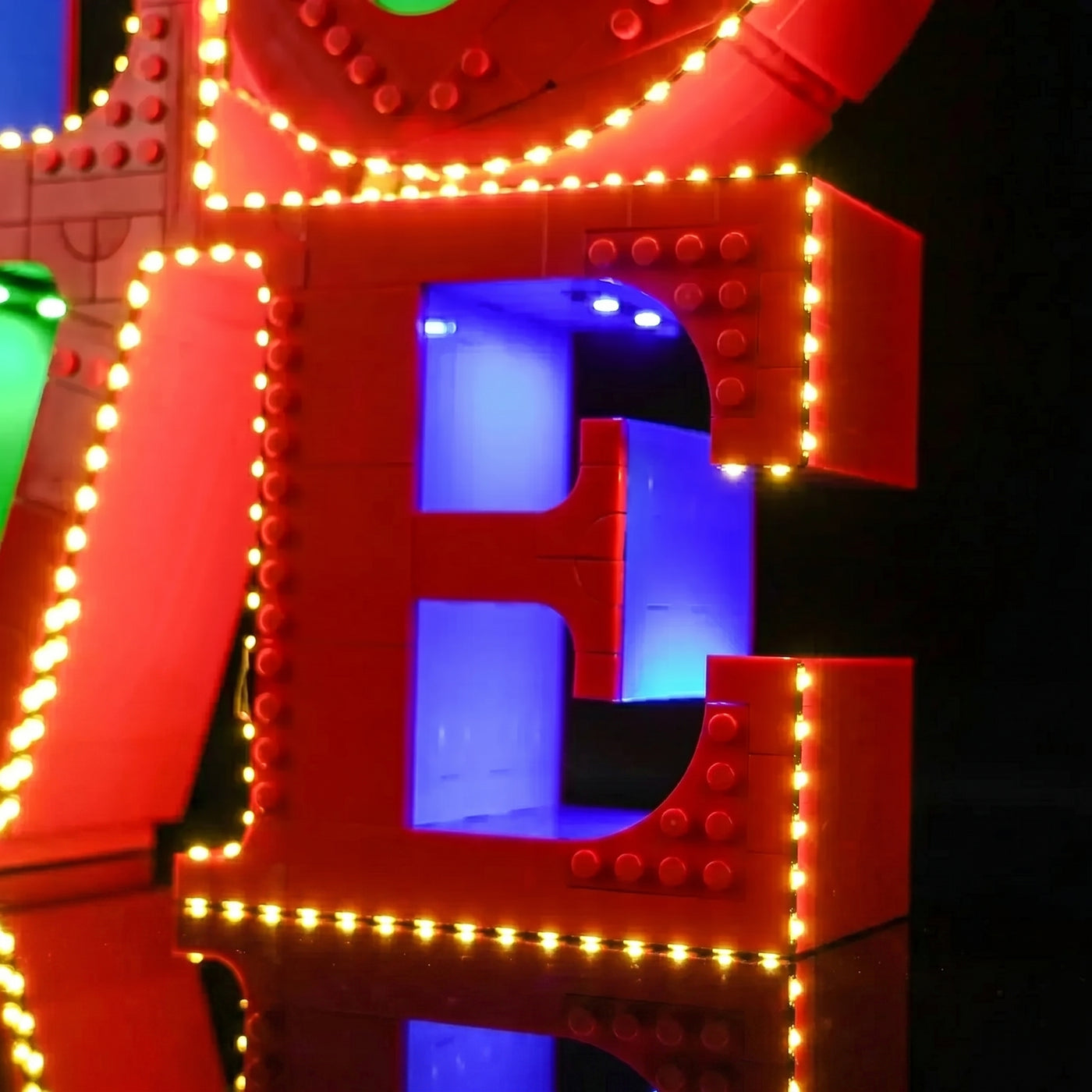 front view fully lit: Bright My Bricks light kit for LEGO® Art LOVE #31214