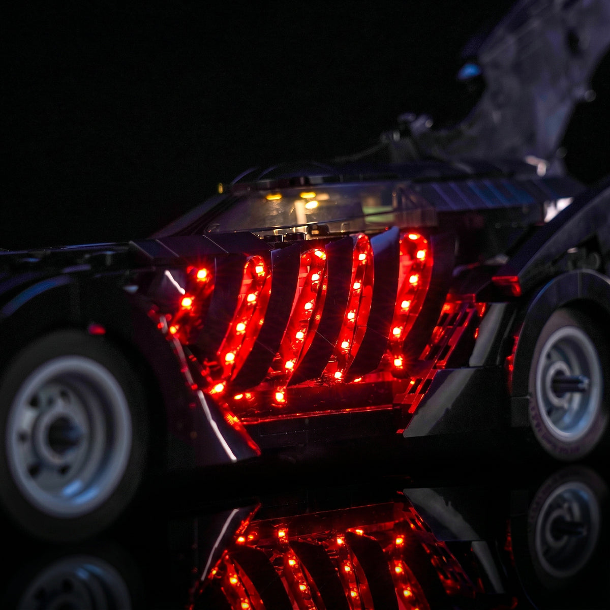 Light_Kit_for_LEGO_Batman_Forever_Batmobile_76304_Bright_My_Bricks_12