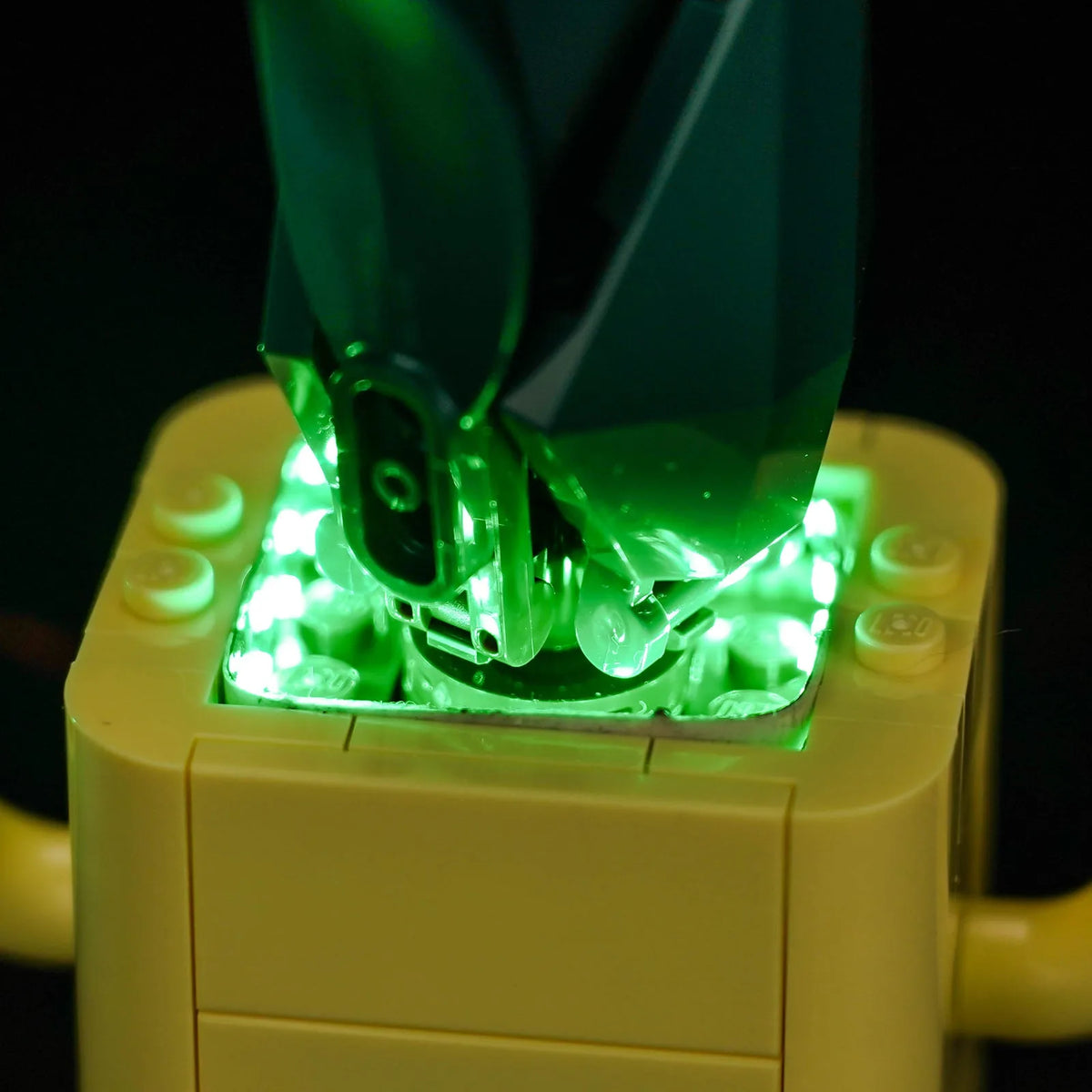 Light_Kit_for_LEGO_Botanicals_Happy_Plants_10349_Bright_My_Bricks_9