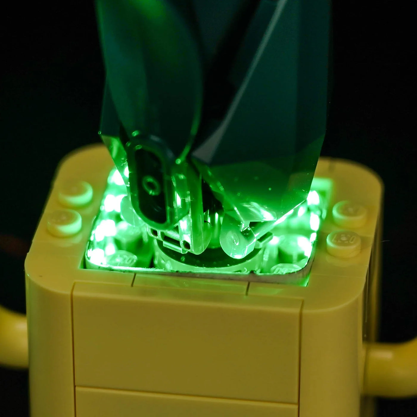 Light_Kit_for_LEGO_Botanicals_Happy_Plants_10349_Bright_My_Bricks_9