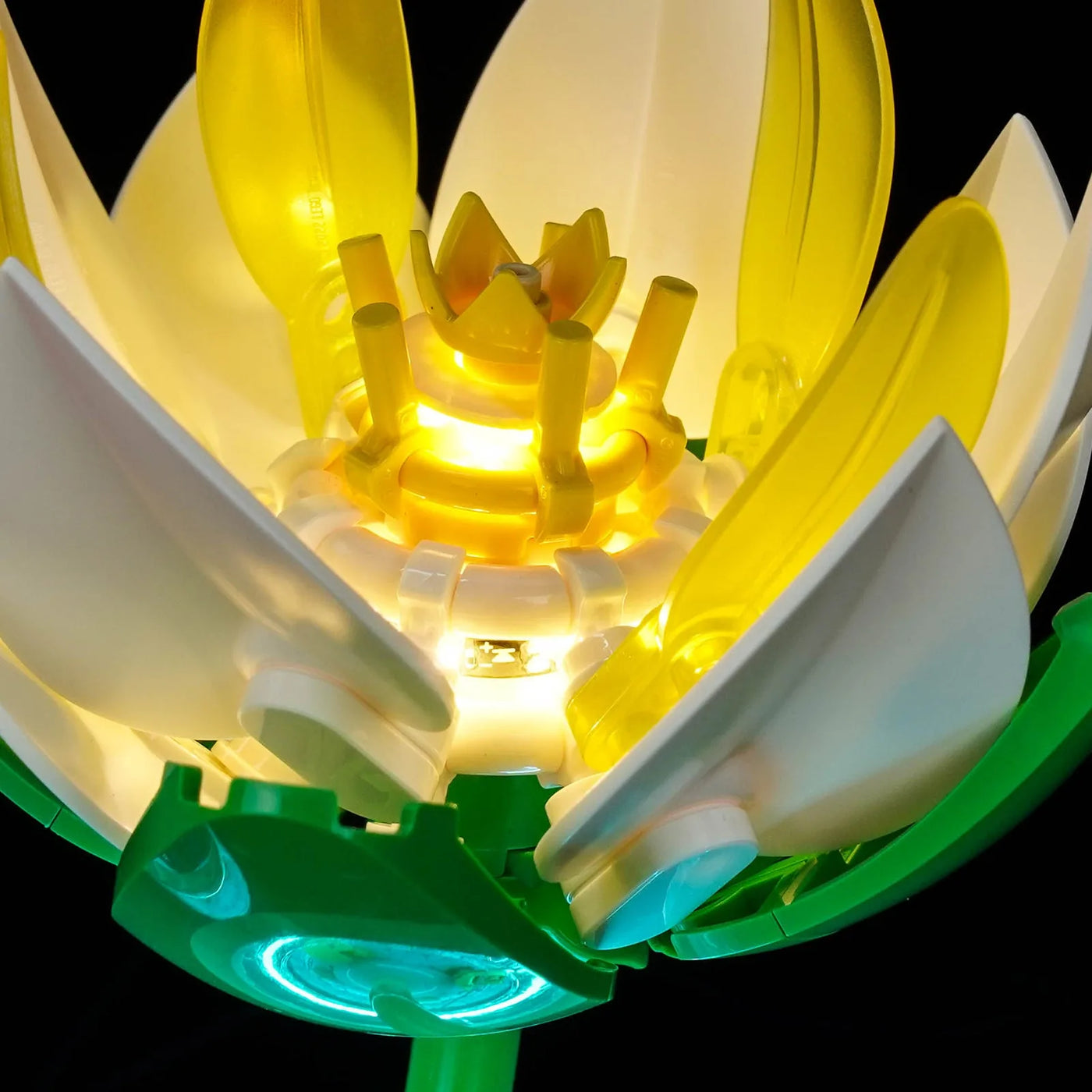 Bright My Bricks LED light kit for LEGO® Botanicals Water Lilies #11511 — close-up of the LED lighting detail