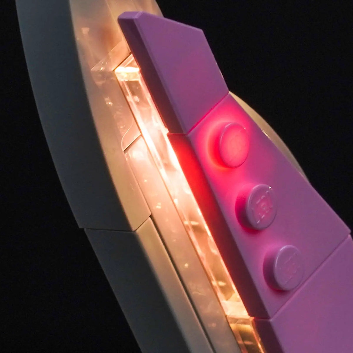 showcase lighting view: Bright My Bricks RGB LED light kit for LEGO® Bugs Bunny #40920