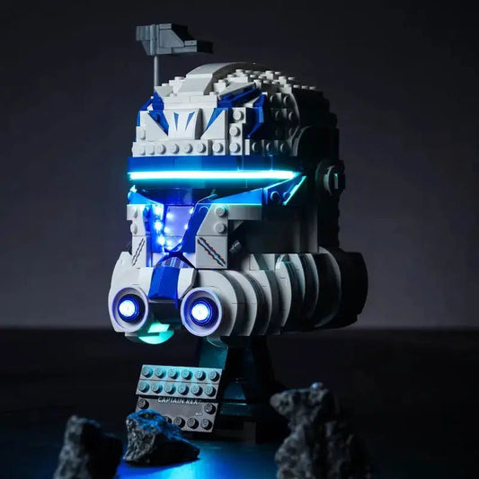 LEGO® Captain Rex Helmet #75349 — lighting effect on the build (LED lights)