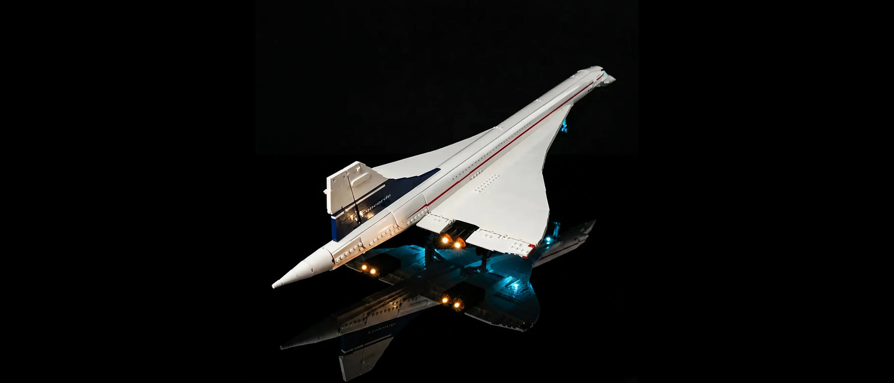 Kit LED pour LEGO® Le Concorde #10318 — lit with the LED light kit