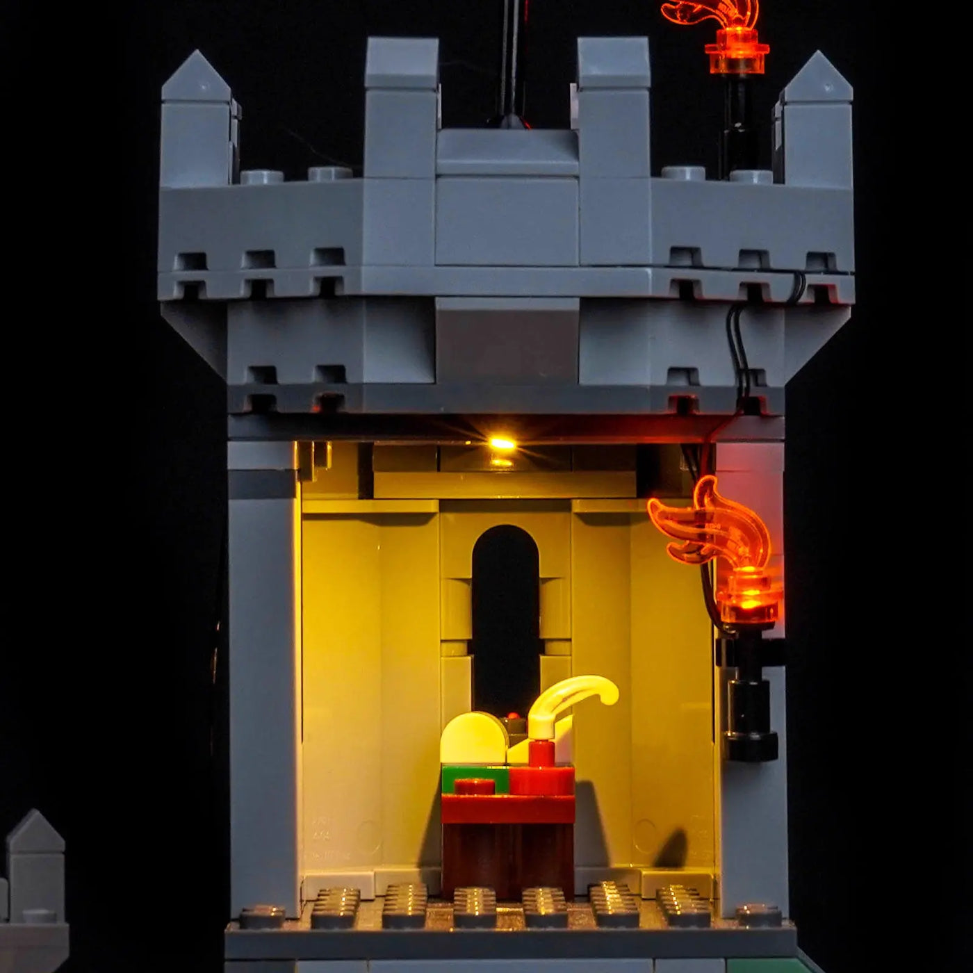 Light_Kit_for_LEGO_Creator_3-in-1_Medieval_Horse_Knight_Castle_31168_Bright_My_Bricks_10