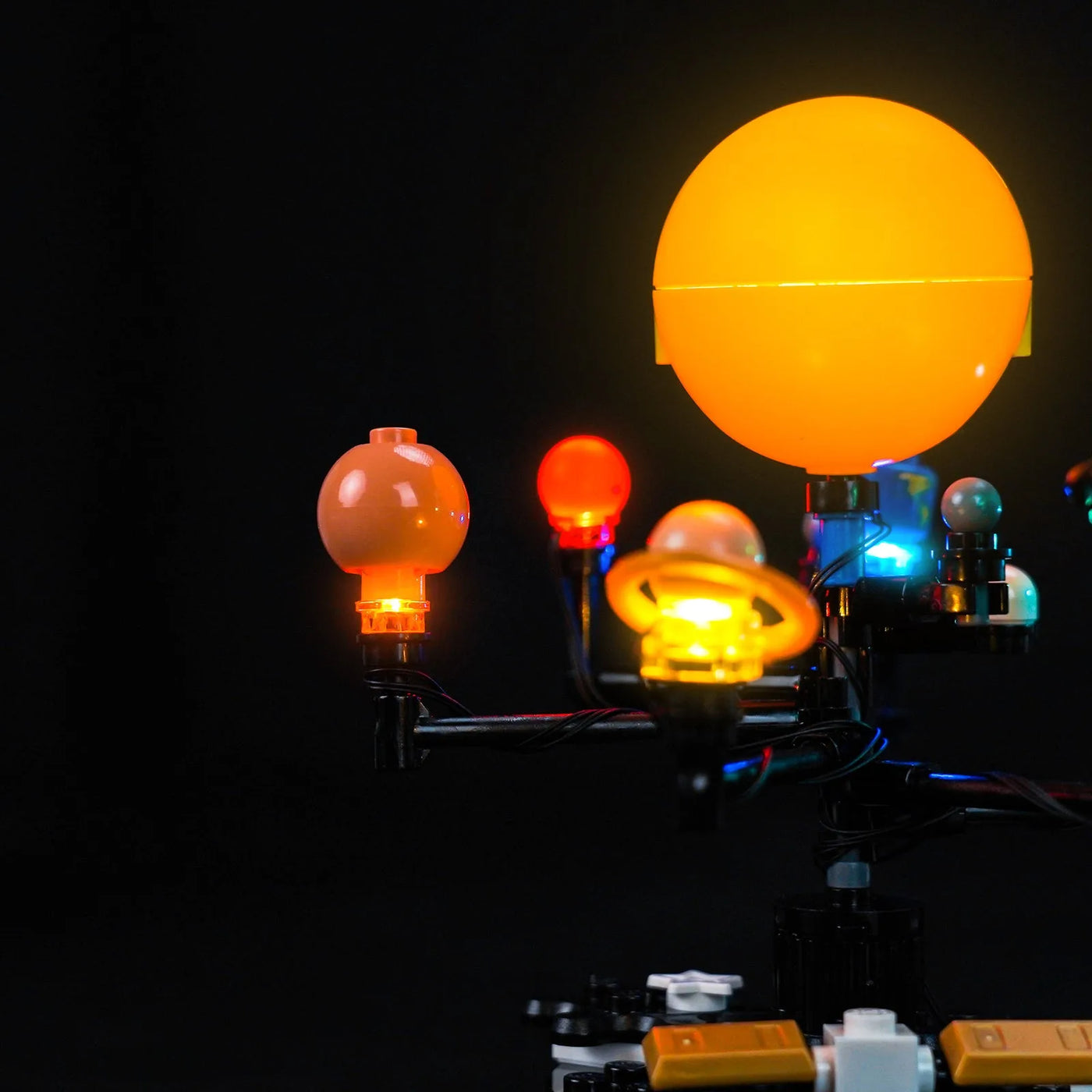 LED kit powered on: Bright My Bricks DIY LED light kit for LEGO® Creator 3-in-1 Space Exploration Telescope #31378