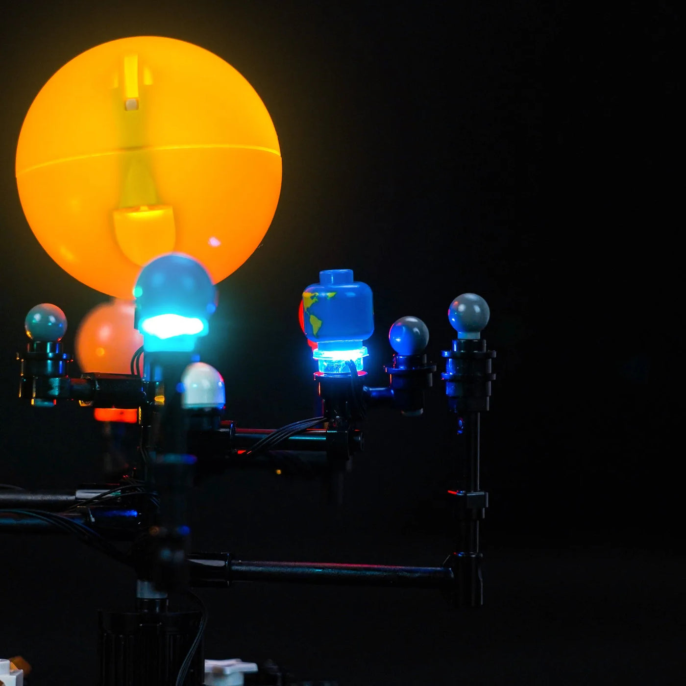 display light kit for LEGO® Creator 3-in-1 Space Exploration Telescope #31378, lighting effect on the build