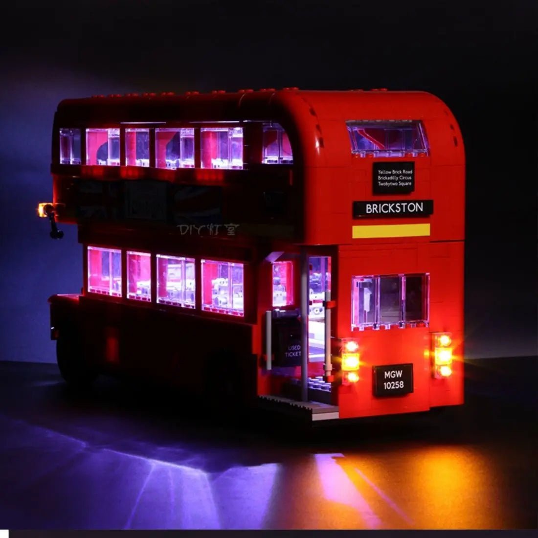 LEGO® Creator Expert London Bus #10258 — showcase lighting view (custom LED lighting)