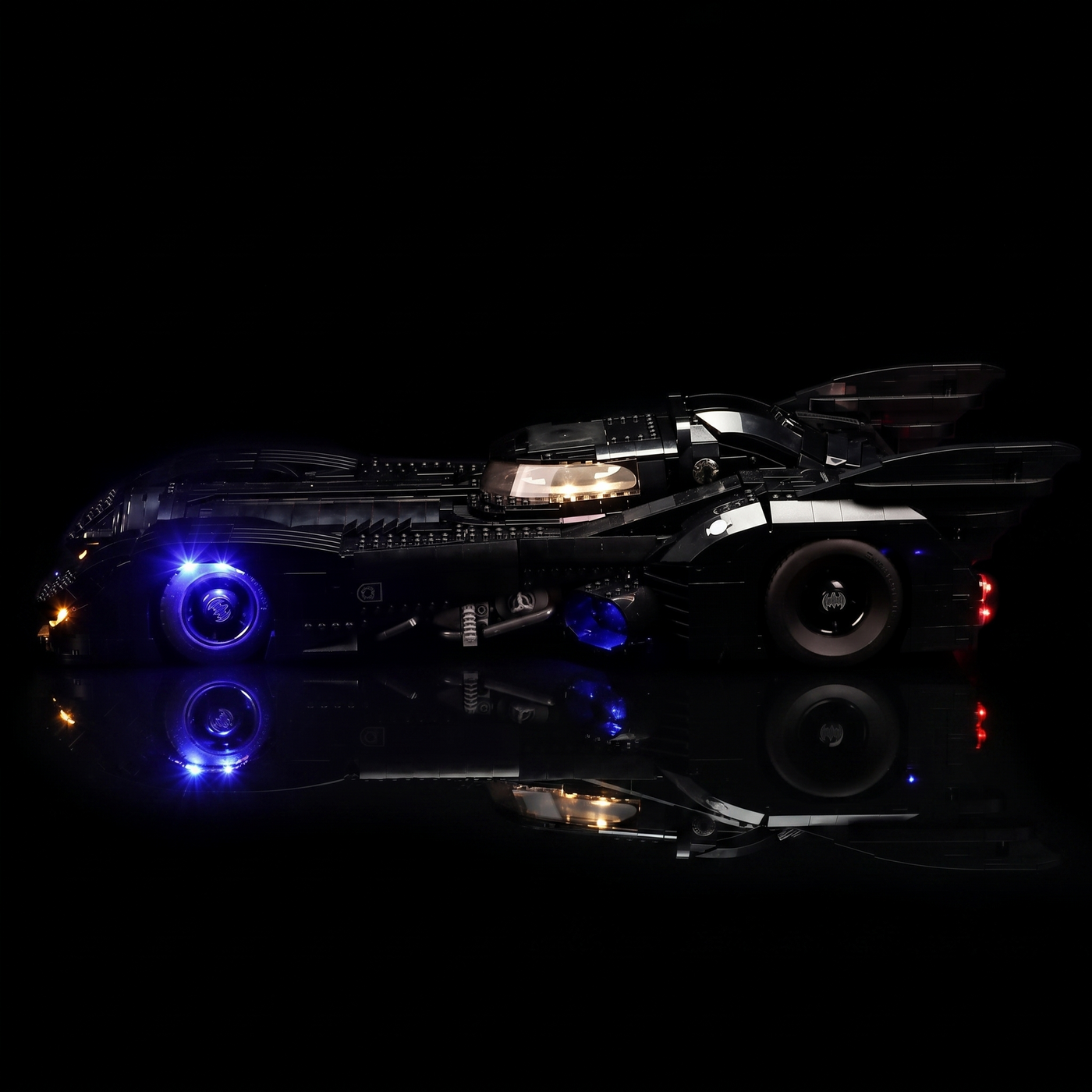 Light_Kit_for_LEGO_DC_1989_Batmobile_76139_Bright_My_Bricks_10