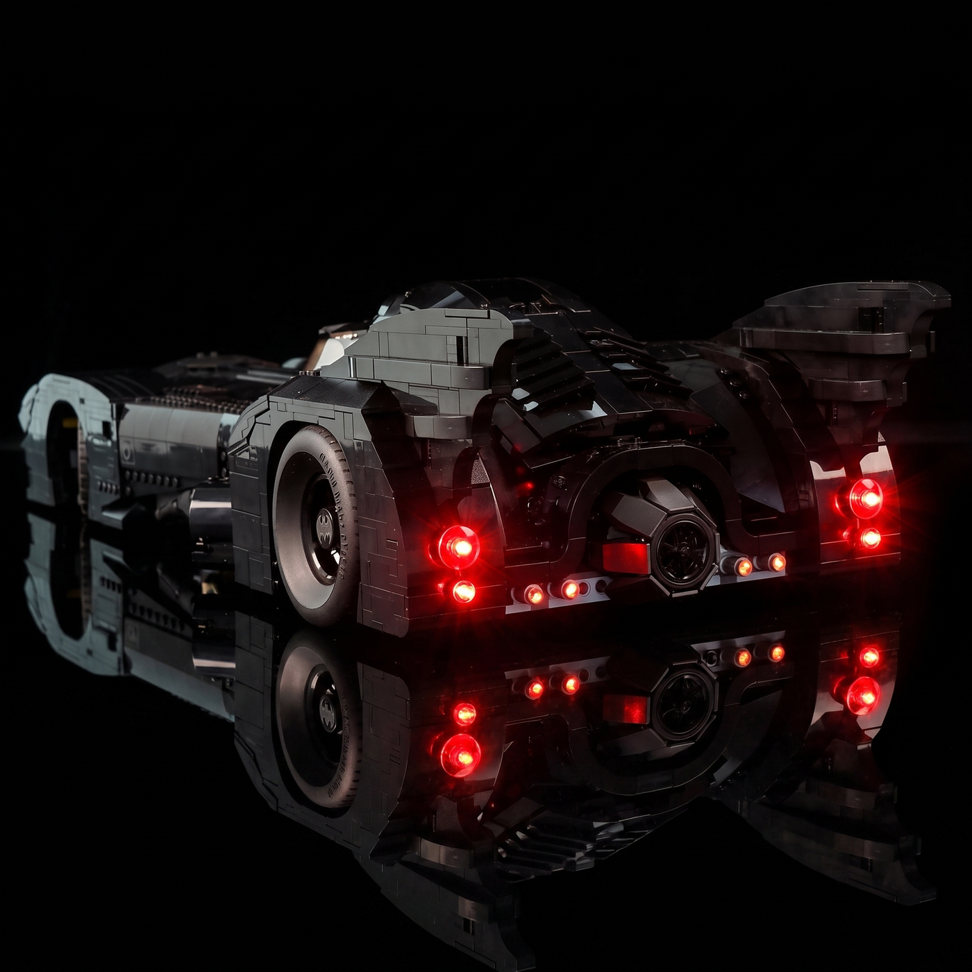 Light_Kit_for_LEGO_DC_1989_Batmobile_76139_Bright_My_Bricks_4