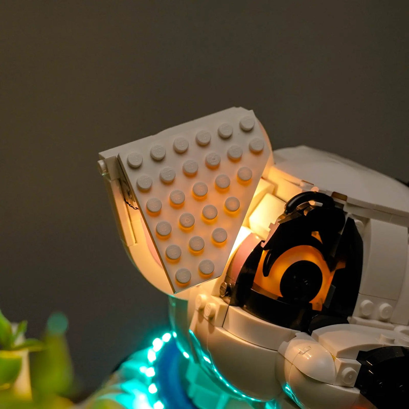 LEGO® Disney 101 Dalmatians Puppy #43269 showcase lighting view, with the light kit