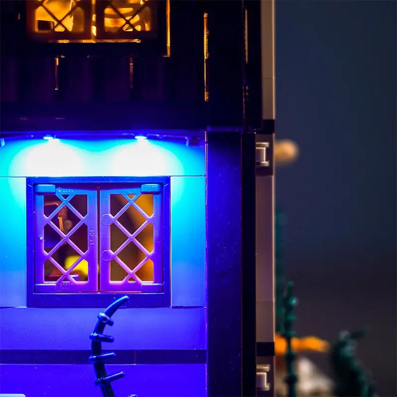 display light kit for LEGO® Disney Hocus Pocus: The Sanderson Sisters' Cottage #21341, LED strips and bricks detail