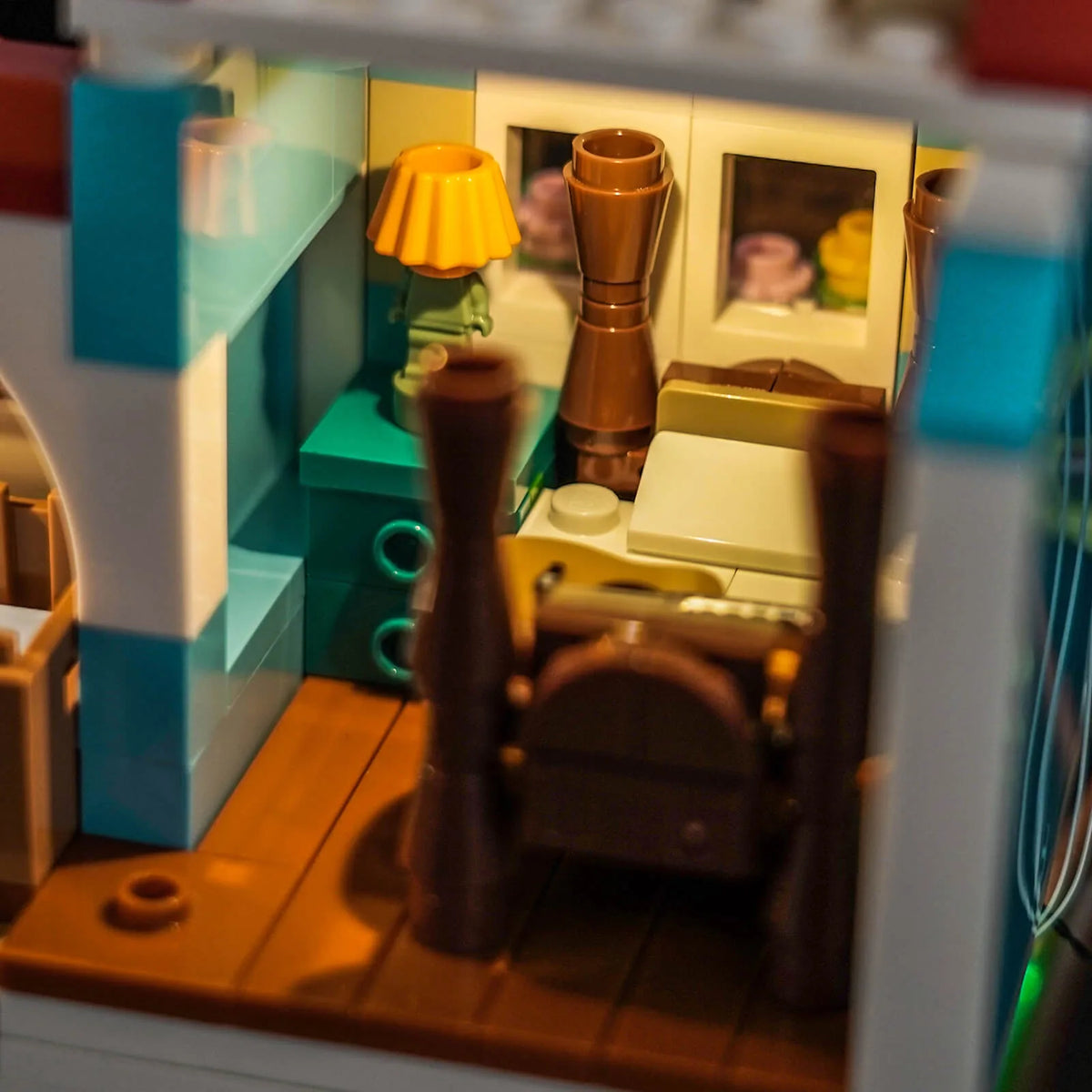 LEGO® Disney Lilo and Stitch Beach House #43268 LED strips and bricks detail, with the custom LED lighting