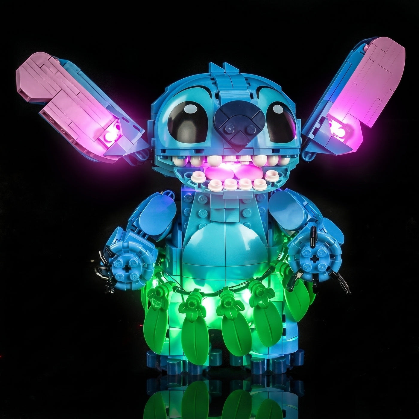 light kit for LEGO® Disney Stitch and Scrump #43296, close-up of the LED lighting detail