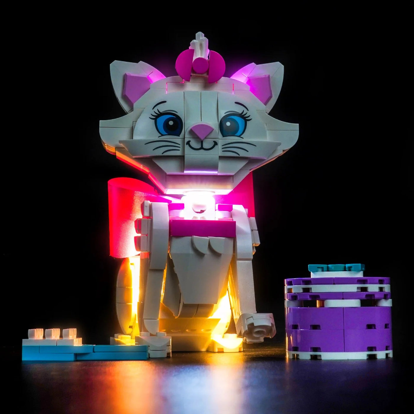 showcase lighting view: Bright My Bricks display light kit for LEGO® Disney The Aristocats Adorable Marie #43286