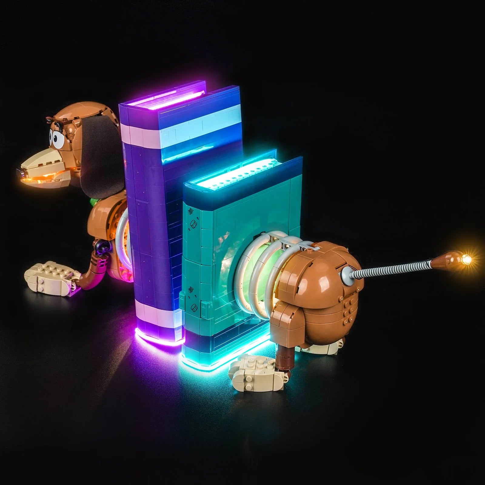 LEGO Disney Toy Story Slinky Dog Bookends #43301 LED lighting detail