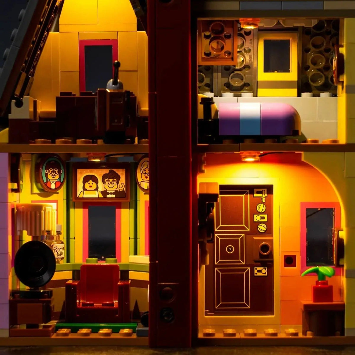 Bright My Bricks LED light kit for LEGO® Disney 'Up' House #43217 — before-and-after lighting