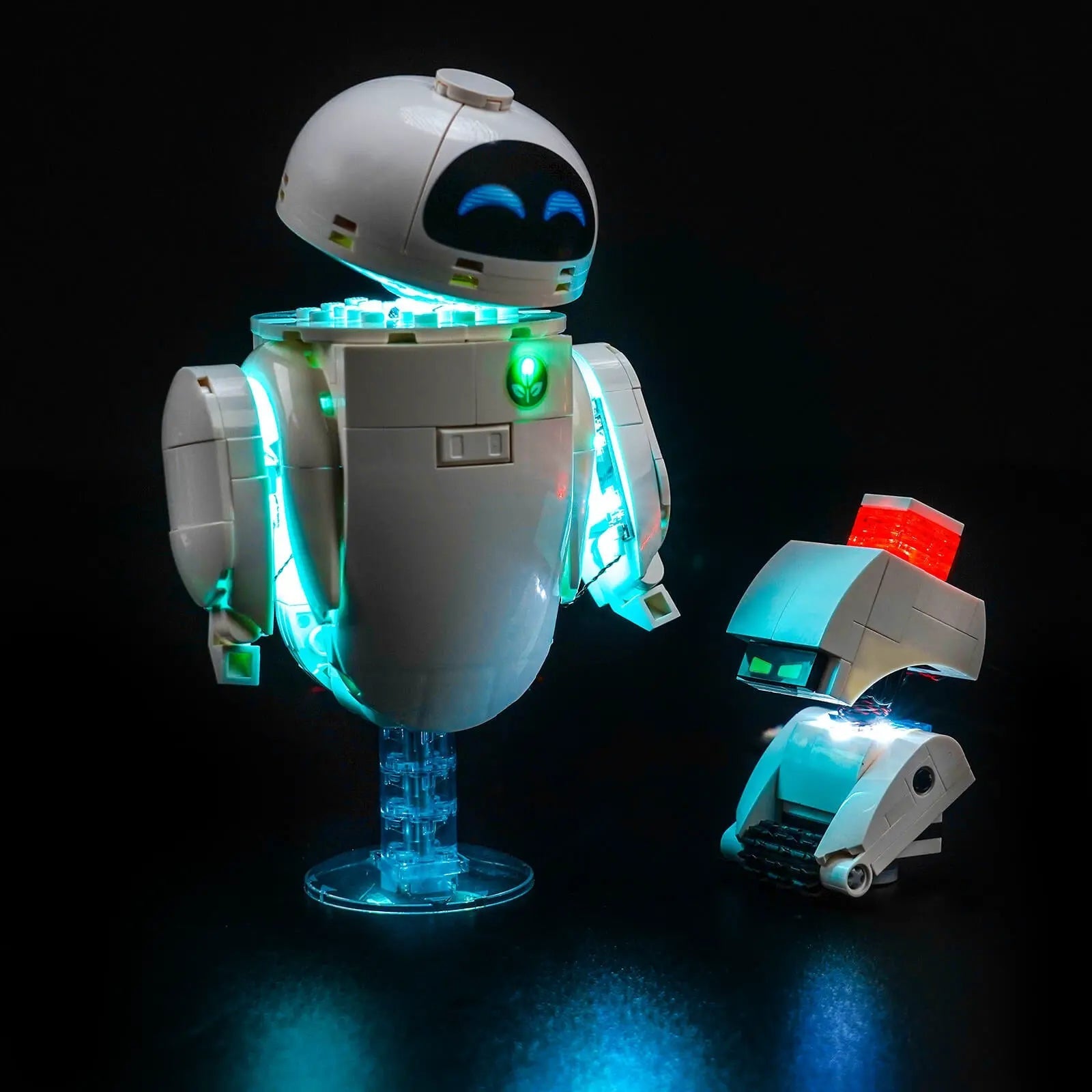 Light Kit LEGO Disney WALL-E and EVE #43279 display view