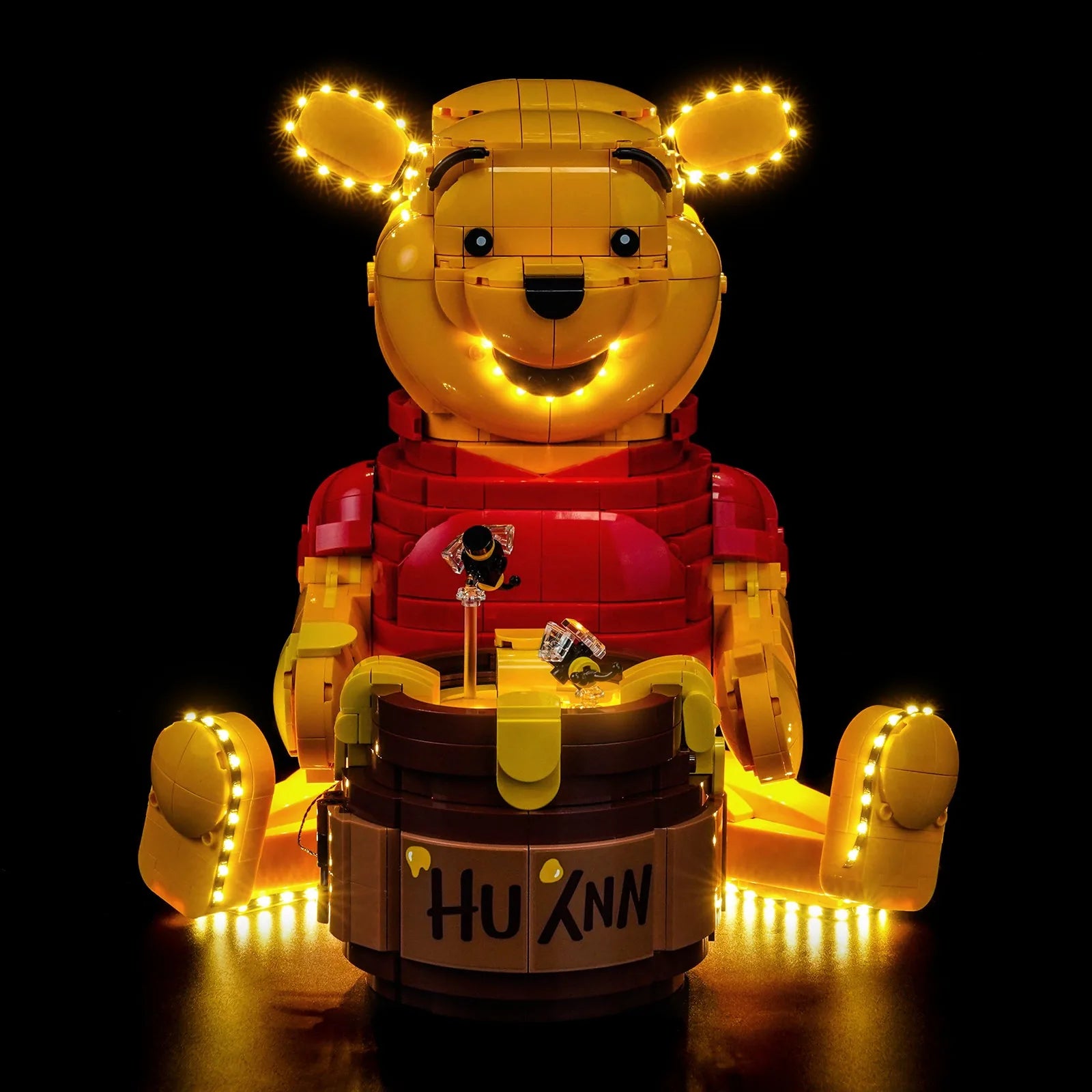 Close-up of LED lights on LEGO Disney Winnie the Pooh #43300