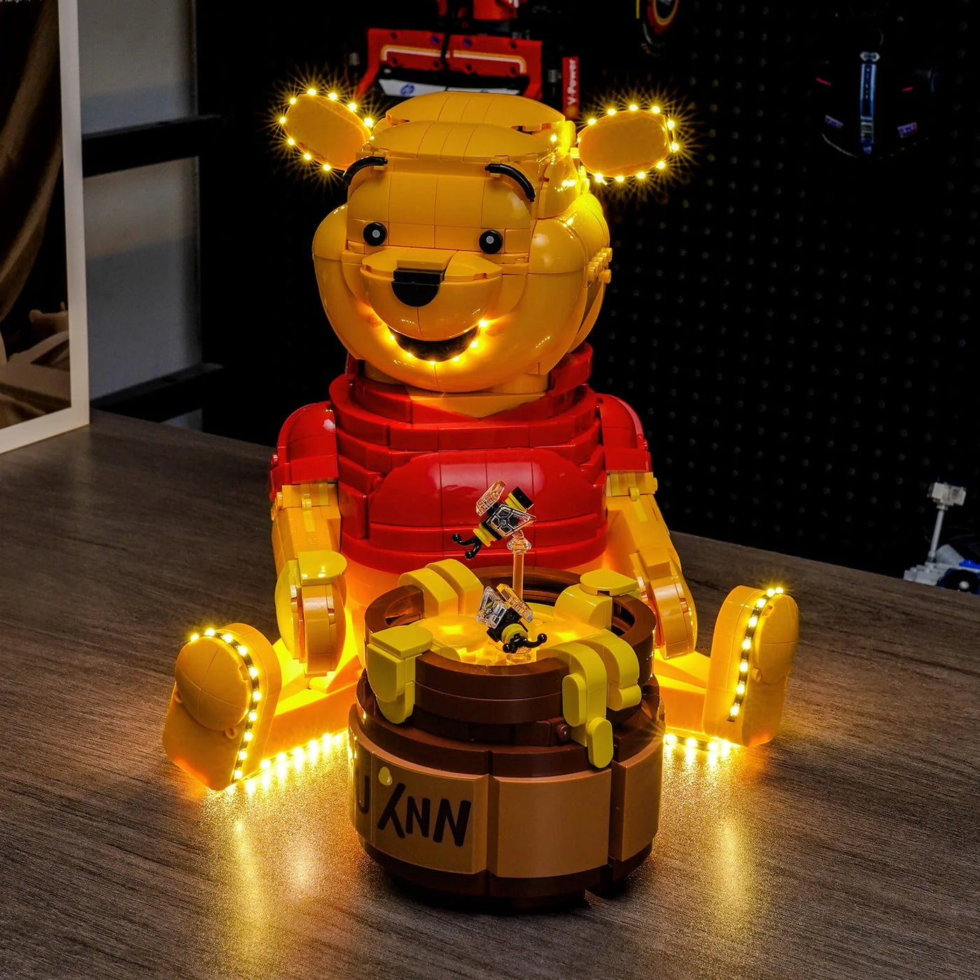 lighting effect on the build: Bright My Bricks display light kit for LEGO® Disney Winnie the Pooh #43300