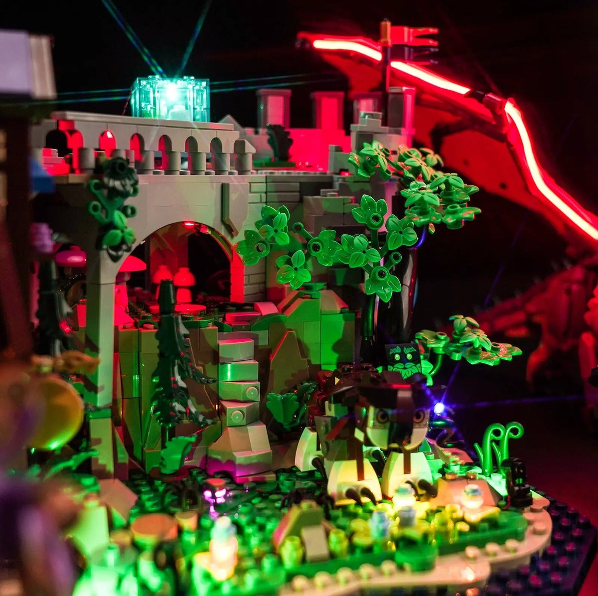 Bright My Bricks USB-powered LED light kit for LEGO® Dungeons & Dragons: Red Dragon's Tale #21348 — front view fully lit