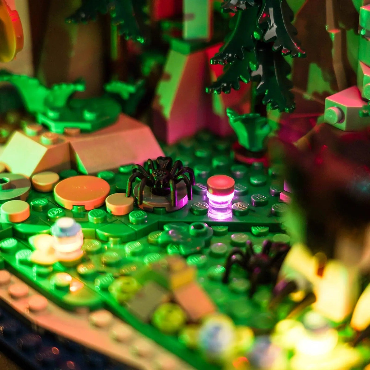 brightened interior detail: Bright My Bricks premium LED light kit for LEGO® Dungeons & Dragons: Red Dragon's Tale #21348