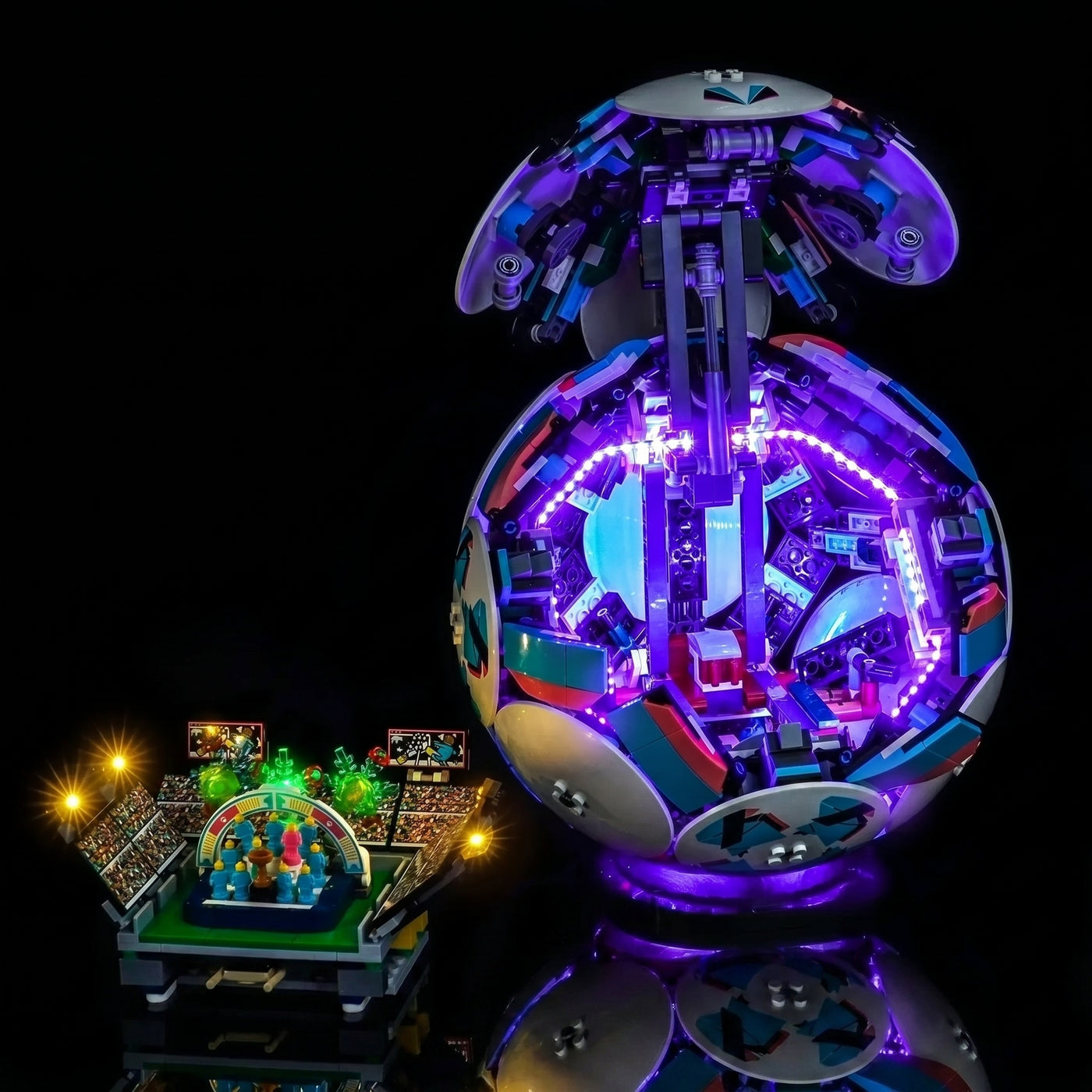 LEGO® Editions Soccer Ball #43019 — lighting effect on the build (custom LED lighting)