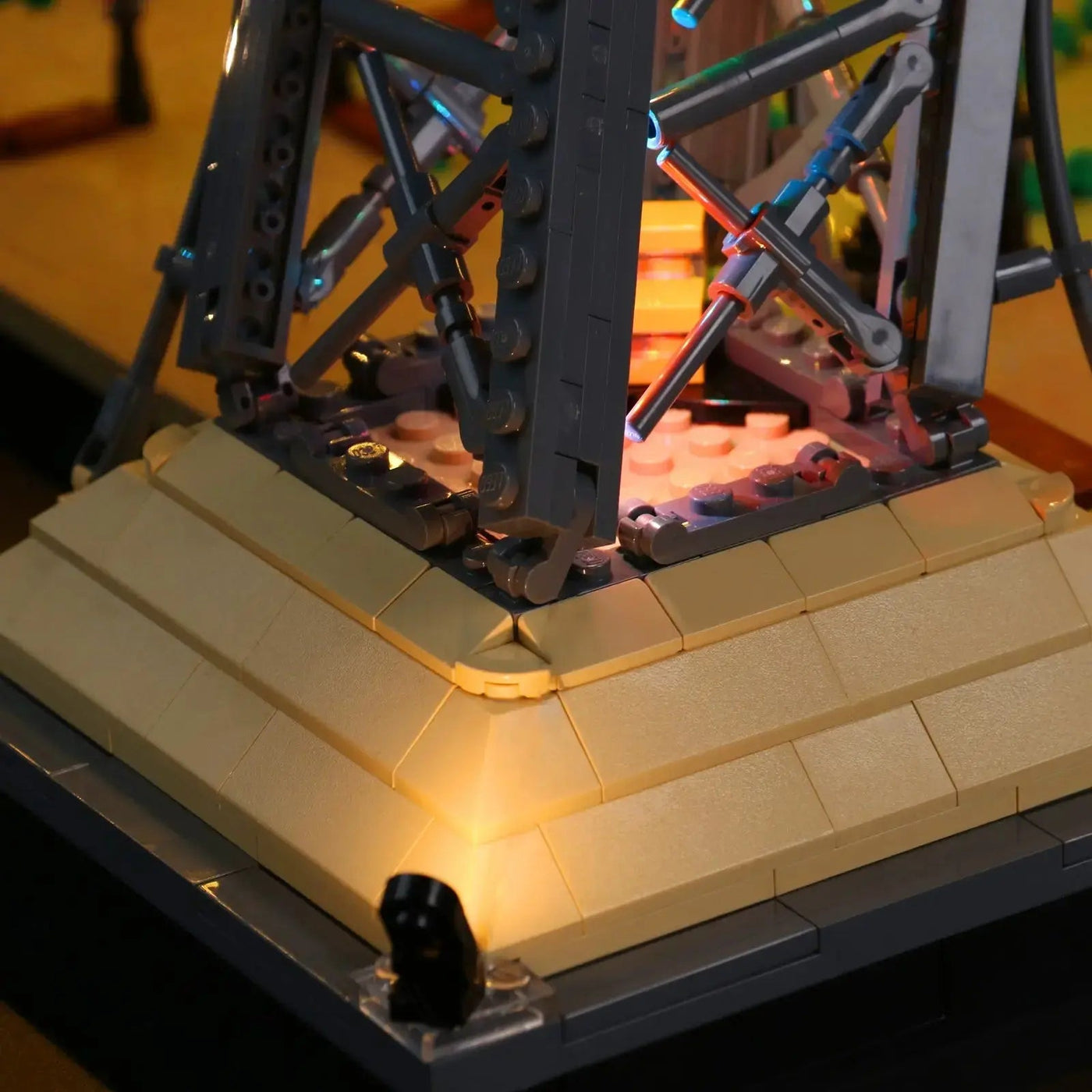 USB-powered LED light kit for LEGO® Eiffel Tower #10307, night-mode display glow