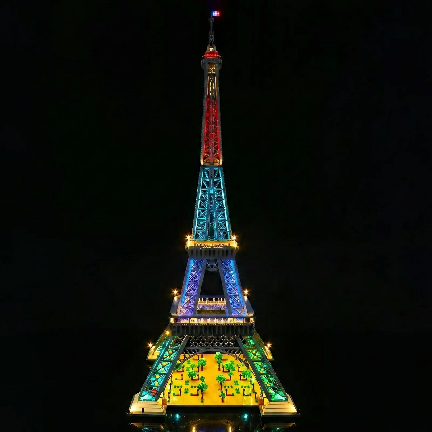 Bright My Bricks LED light kit for LEGO® Eiffel Tower #10307 — LED strips and bricks detail